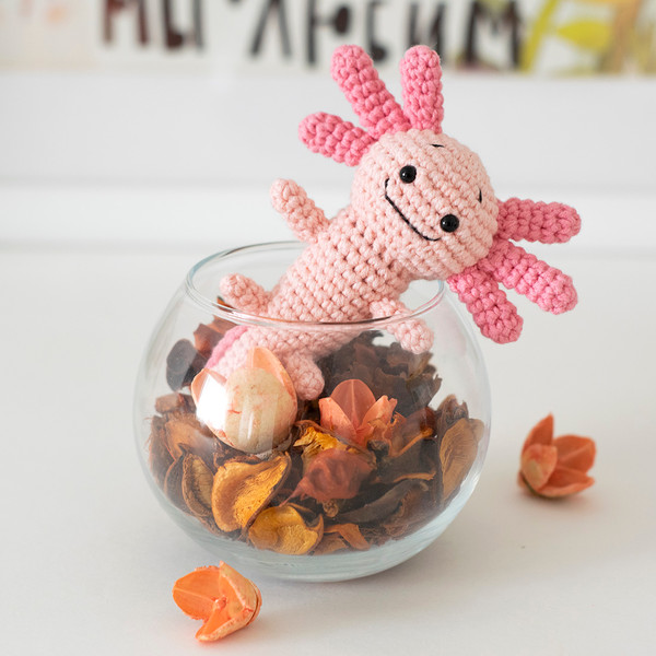 8 Lovable Crochet Amigurumi Axolotl Patterns - Crafting Happiness