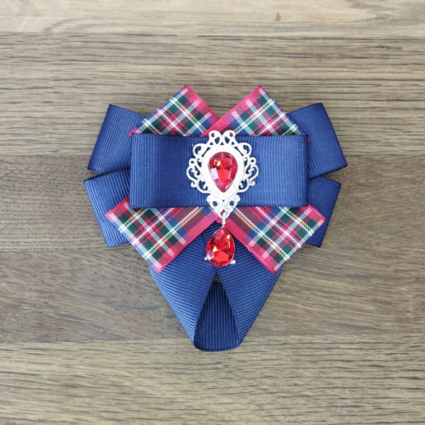 Plaid_bow_tie_pin