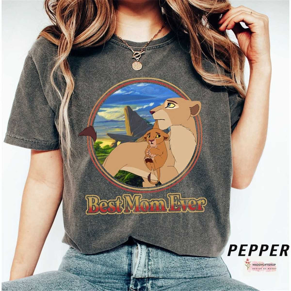 Retro Circle Disney Bambi's Mother And Cubs Best Mom Ever Shirt