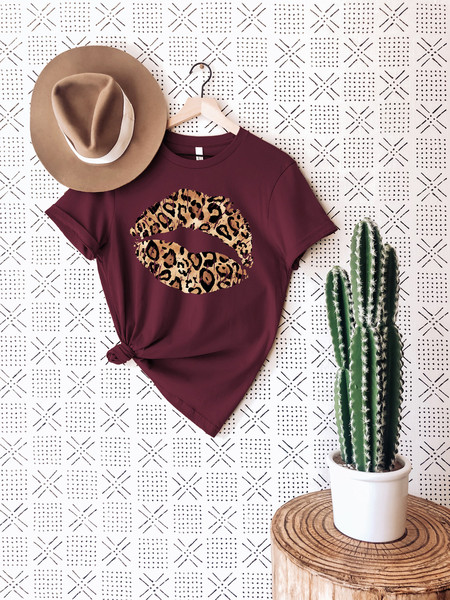 Leopard Lips - Lips Shirt, Mom shirt, Mom life, Cougar shirt, Leopard print, Lucious Lips shirt, Cheetah Print, Red Lips - 5.jpg