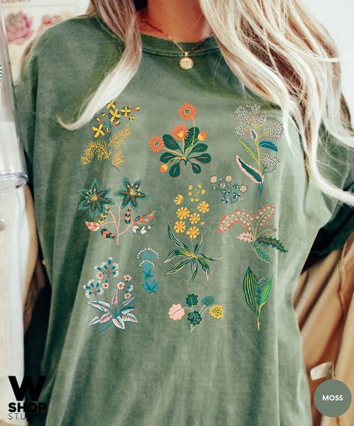 Wildflower Tshirt, Wild Flowers Shirt, Floral Tshirt, Flower Shirt, Oversized Women Tee, Ladies Shirts, Best Friend Gift - 3.jpg