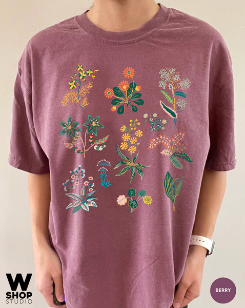 Wildflower Tshirt, Wild Flowers Shirt, Floral Tshirt, Flower Shirt, Oversized Women Tee, Ladies Shirts, Best Friend Gift - 6.jpg