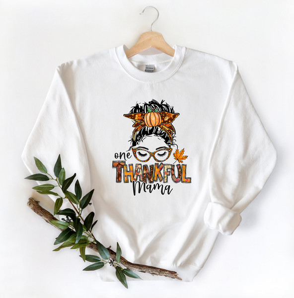 Thankful Mama Shirt, Thanksgiving T-Shirt, Gift For Mama, Gift For Thanksgiving, Thanksgiving Dinner Gift, Fall Shirt, Gift For Mom - 2.jpg