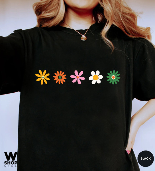 Daisy Womens Shirt, Wildflower Shirt, Spring Daisy Lover Shirt, Oversized Gift Shirt, Hippie Flower Tee, Vacation Mother Day - 6.jpg