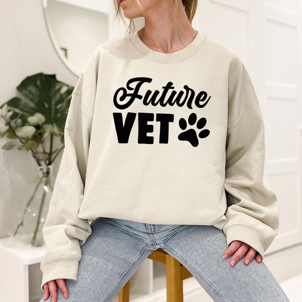 Vet Tech Student Shirt, Vet Tech Week Gifts, Future Vet Shirts, Vet Graduation Gifts, Vet Tech Sweatshirt, Paw Print Graphic Tees - 7.jpg