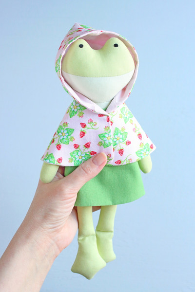 frog-sewing-pattern-cr.JPG