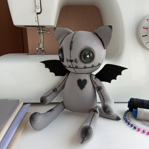 gray-creepy-cute-stuffed-cat-handmade