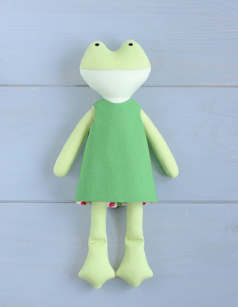 Baby's 1st Plush Frog Snuggle Sewing Pattern Set