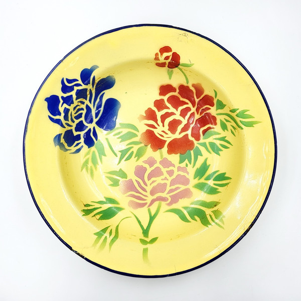 1 Enameled Metal Tableware Plate China 1950s.jpg