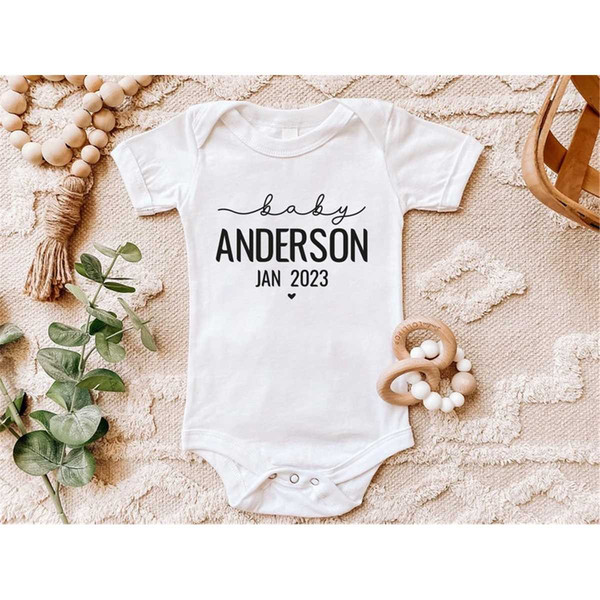 MR-77202315337-pregnancy-announcement-baby-bodysuit-baby-announcement-image-1.jpg