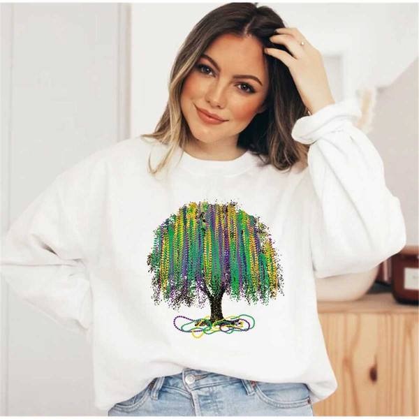 MR-8720239330-mardi-gras-tree-sweatshirt-new-orleans-nola-shirt-fat-image-1.jpg