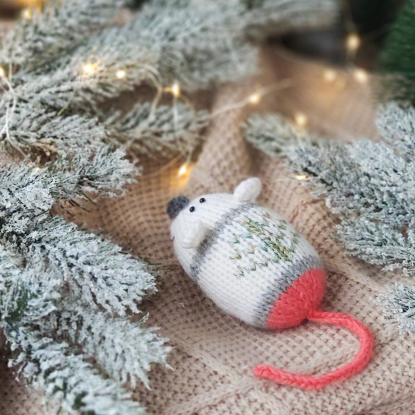 3 Christmas tree mouse knitting pattern, stuffed mouse toy 05.jpg