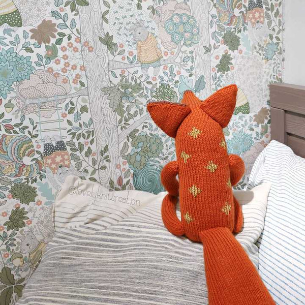 Fox toy knitting pattern, a little prince fox 07.jpg