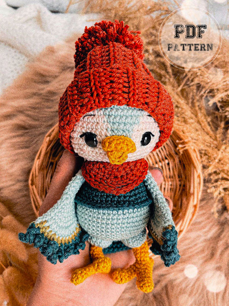 Winter-Crochet-Bird-Amigurumi-PDF-Free-Pattern-2.jpg