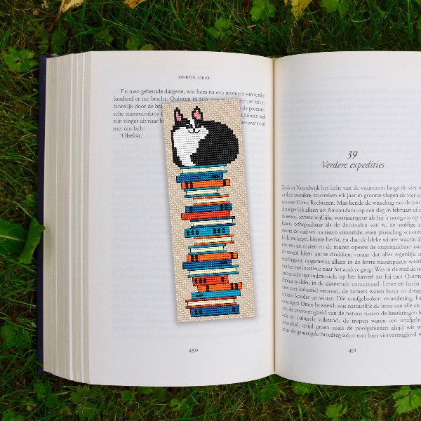 cross stitch bookmark pattern Tuxedo Cat