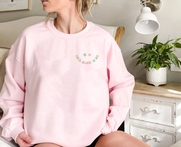 Cool Aunt Club Sweat Shirt For Aunt Gift for Christmas or Birthdays,Cute Aunt Gifts,Cool Sister Sweat,Gift for Aunt, Sister Gifts,Like a Mom - 3.jpg