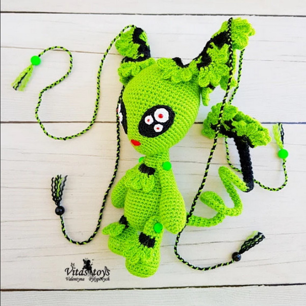 Amigurumi Cute Alien Girl3.png