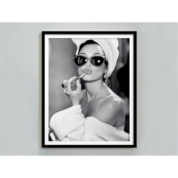 MR-482023192843-audrey-hepburn-lipstick-print-black-and-white-vintage-photo-audrey-hepburn-poster-old-hollywood-decor-feminist-print-fashion-wall-art.jpg