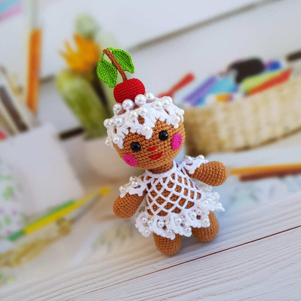 crochet toy Gingerbread.jpg