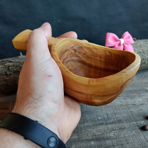 wooden cup4.jpg