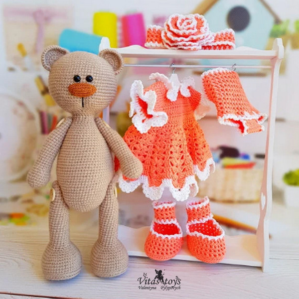 crochet bear dress.png