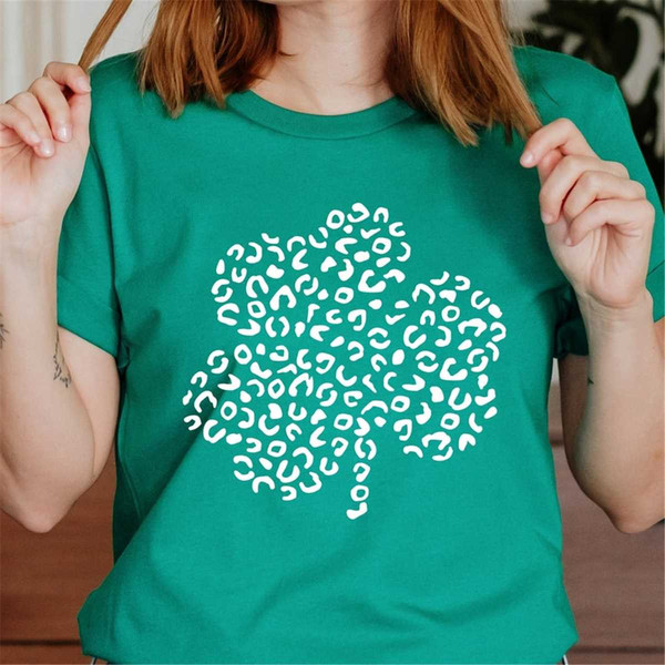 MR-8820238849-st-patricks-day-shirt-glitter-shamrock-tee-st-patricks-day-image-1.jpg