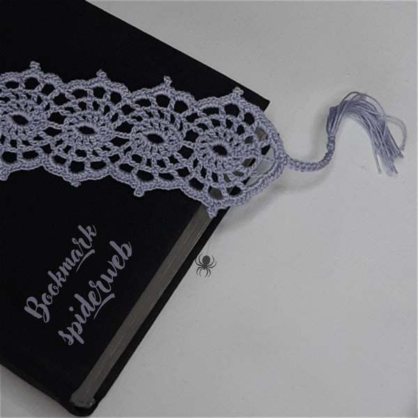 Bookmark Halloween spider web crochet pattern gifts booklovers