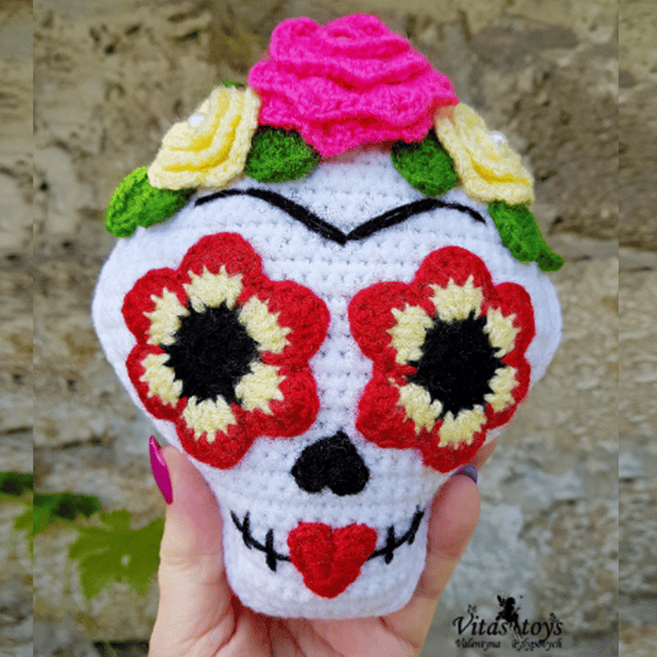 frida doll skull.png