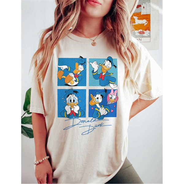MR-1582023142111-donald-duck-with-signature-shirt-mickey-and-friends-t-shirt-image-1.jpg