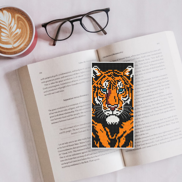 tiger bookmark cross stitch pattern