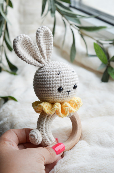 amigurumi bunny rattle.jpg