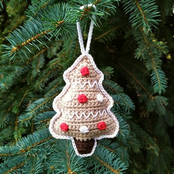 amigurumi gingerbread tree.jpg