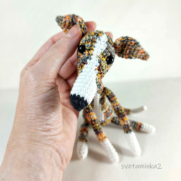 sighthound-crochet-dog.jpg