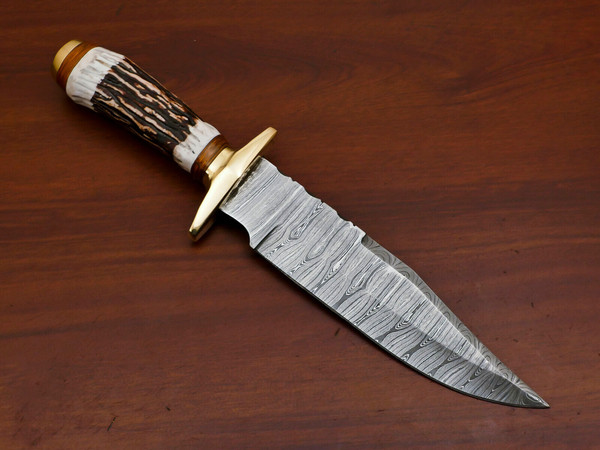 Damascus knife.jpg