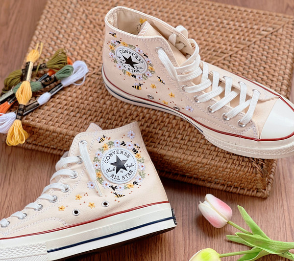 Custom ConverseBees ConverseFlower ConverseConverse High Tops Bees And FlowersEmbroidered Sneakers Daisies And SunflowersHoney Bee - 6.jpg