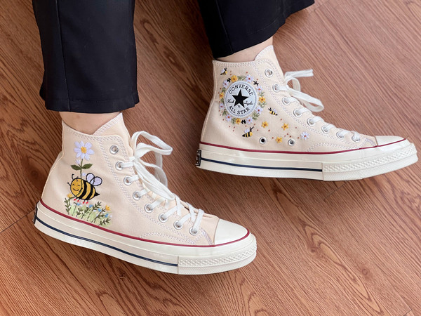 Embroidered ConverseBees ConverseConverse High Tops Bees And FlowersEmbroidered Sneakers Daisies And SunflowersBee Embroidery Design - 3.jpg