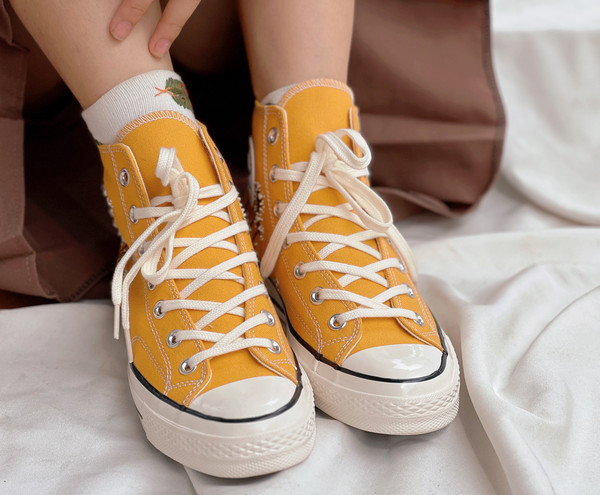 Embroidered ConverseFloral ConverseCustom Converse White DandelionEmbroidered LogoConverse High Tops Chuck Taylors 1970sCustom For Gift - 7.jpg