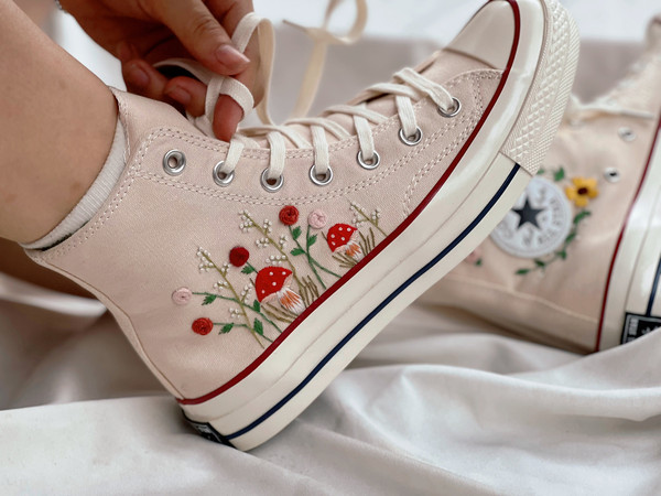 Mushroom ConverseEmbroidered ConverseEmbroidered Rose And Mushroom GardenConverse High Tops Chuck Taylor1970sFlowerConverse - 4.jpg