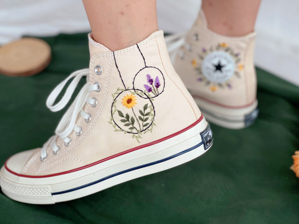 Wedding ConverseEmbroidered ConverseConverse Hi Tops Embroidered Lavender And SunflowerCustom Wedding LightsCustom Logo Flower - 7.jpg