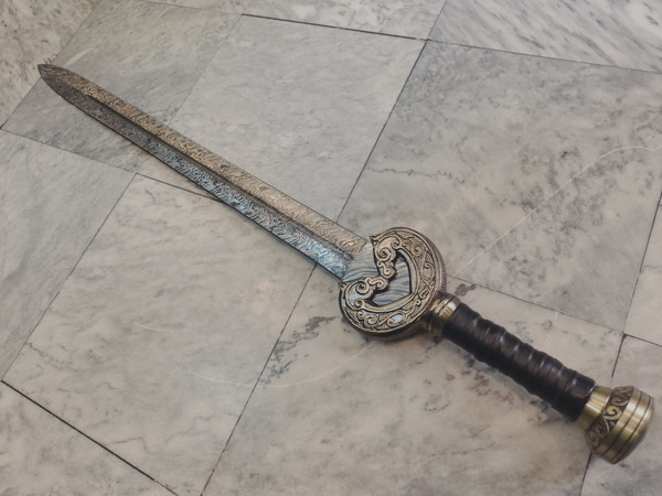 Custom Handmade Damascus Steel 38 inches King Theoden Herugrim Sword Lord Of The Ring Sword Battle Ready With Leather