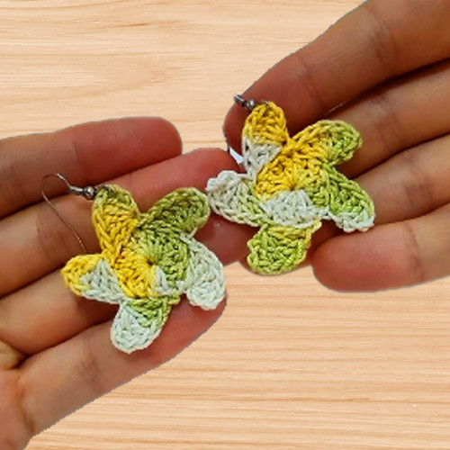 crochet flower earrings pattern