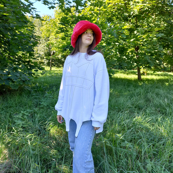 Red ruby faux fur bucket hat. Stylish fluffy hat for festivals and every day. Cute fuzzy magenta hat. Bright furry hat.