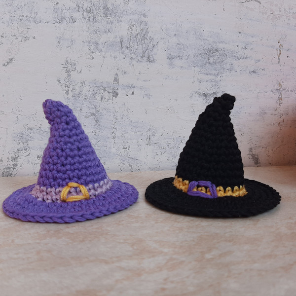 Easy crochet witch hat pattern. Halloween crochet pattern beginners. DIY Halloween decor.