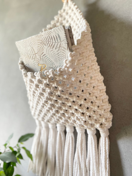 Macrame Wall Hanging w/ Pocket