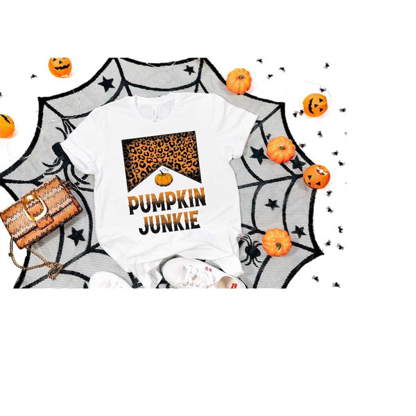 MR-219202314222-pumpkin-junkie-leopard-print-shirt2022-pumpkin-season-image-1.jpg