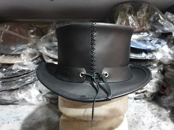 Tri Skull Band Black Leather Top Hat (8).jpg