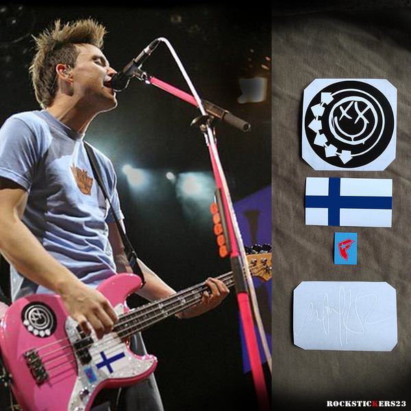 blink 182 bass pink mark hoppus.png