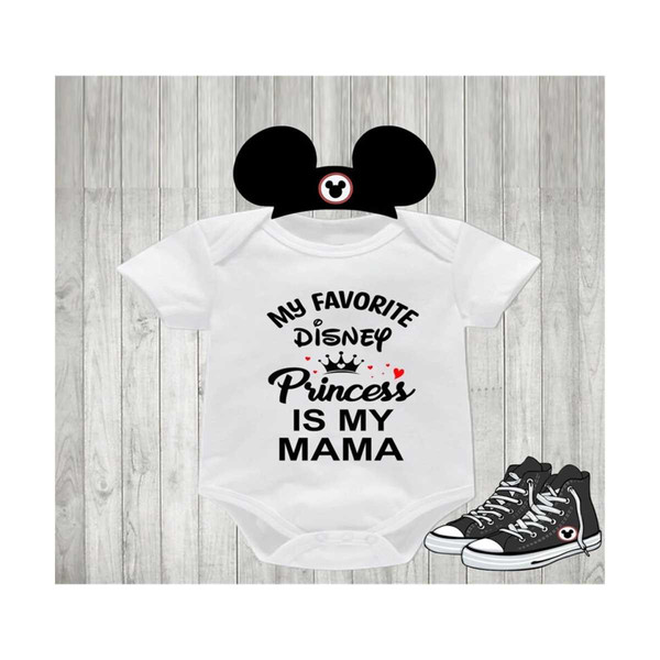 MR-3102023135622-my-favorite-disney-princes-is-my-mama-baby-bodysuit-disney-image-1.jpg