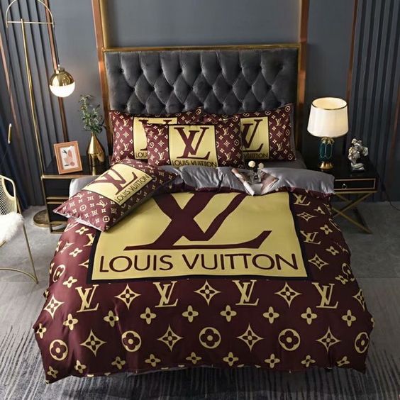 Personalized Luxury Louis Vuitton Bedding Set - Trends Bedding