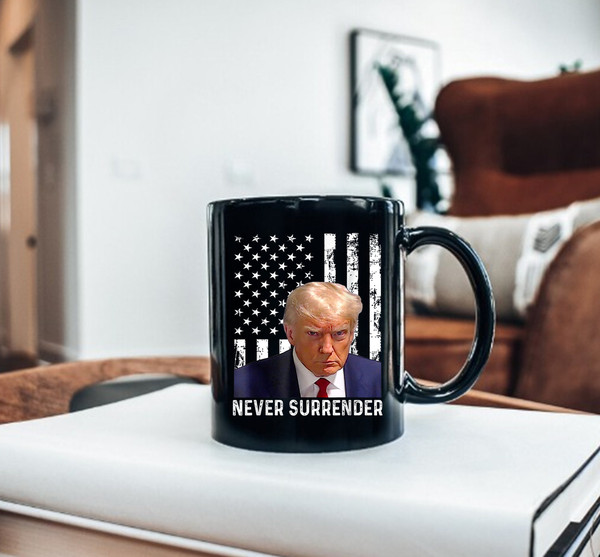 Donald Trump Mug Shot Never Surrender Coffee Mug